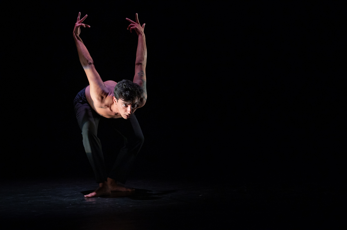 Photographie de danse Ce qui nous rassemble Collectif Facettes Théâtre Astrée Villeurbanne Festival Arthémiades 2024