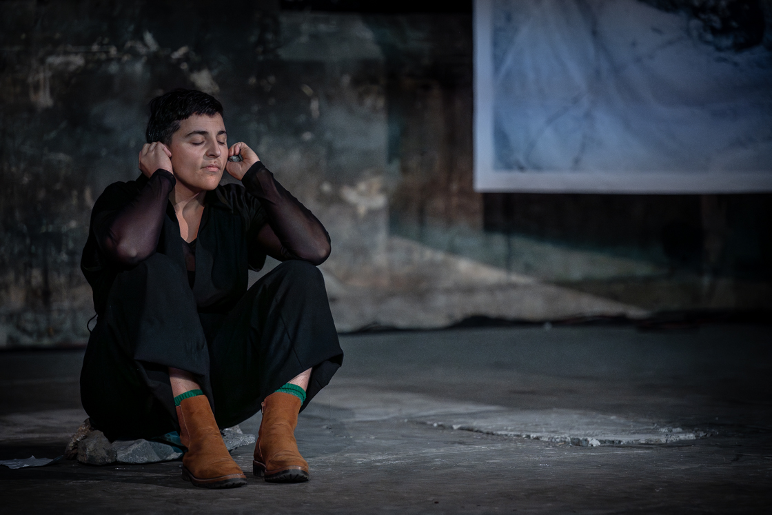 Photographie arts de la rue performance émilie saccoccio veilleuse ateliers frappaz villeurbanne 2025