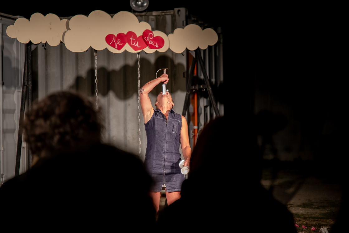 Photo spectacle [UN]fidèle Madam’ Kanibal Ateliers Frappaz Villeurbanne