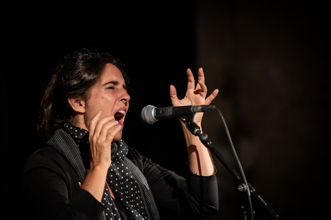 Photographie performance au bord de la voix laura tejeda ateliers frappaz villeurbanne